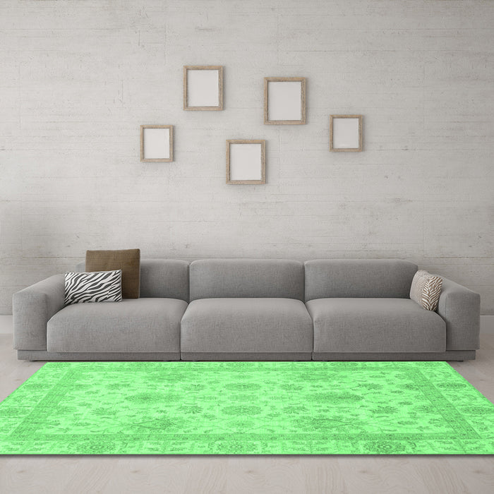 Machine Washable Oriental Emerald Green Modern Area Rugs in a Living Room,, wshabs3980emgrn