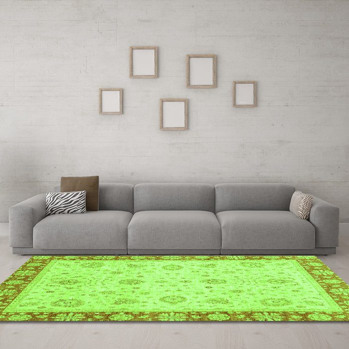 Machine Washable Abstract Green Modern Area Rugs in a Living Room,, wshabs3983grn