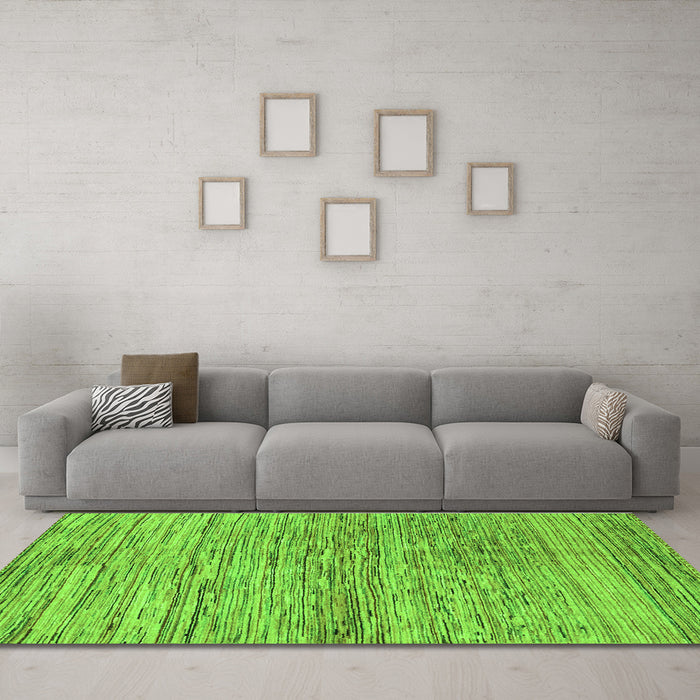 Machine Washable Abstract Green Modern Area Rugs in a Living Room,, wshabs3989grn