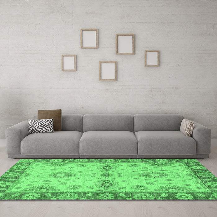 Machine Washable Abstract Emerald Green Modern Area Rugs in a Living Room,, wshabs3991emgrn