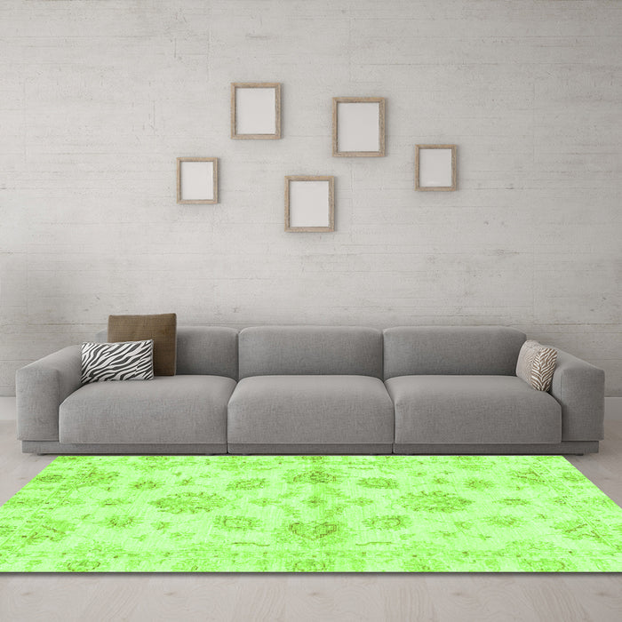 Machine Washable Oriental Green Traditional Area Rugs in a Living Room,, wshabs3994grn