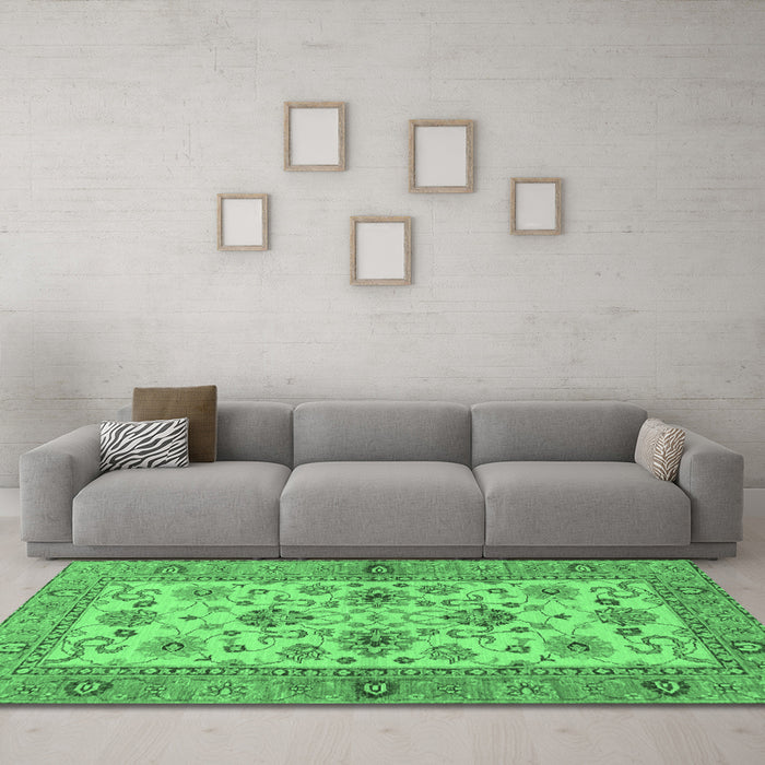 Machine Washable Abstract Emerald Green Modern Area Rugs in a Living Room,, wshabs3997emgrn