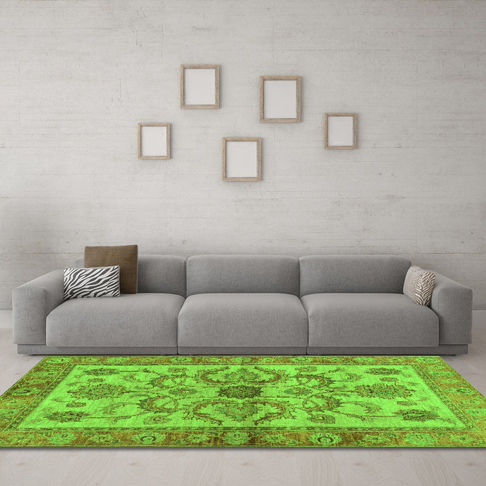 Machine Washable Abstract Green Modern Area Rugs in a Living Room,, wshabs3998grn