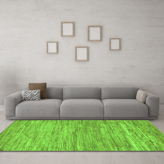 Machine Washable Abstract Green Modern Area Rugs in a Living Room,, wshabs39grn