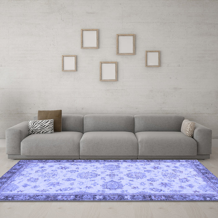 Machine Washable Oriental Blue Traditional Rug in a Living Room, wshabs4000blu