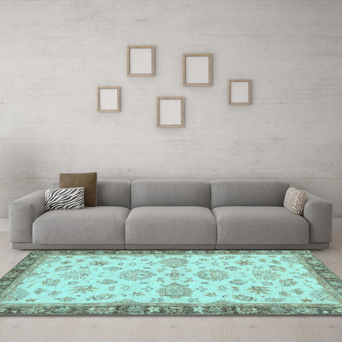 Machine Washable Oriental Light Blue Traditional Rug in a Living Room, wshabs4000lblu