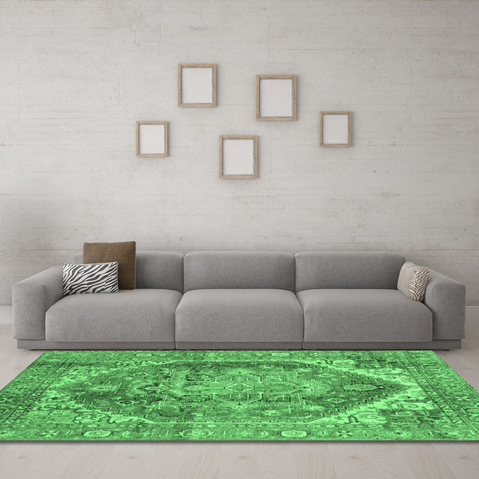 Machine Washable Persian Emerald Green Traditional Area Rugs in a Living Room,, wshabs4008emgrn