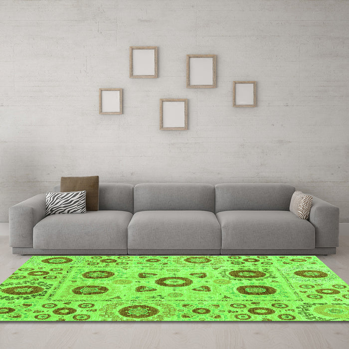 Machine Washable Abstract Green Modern Area Rugs in a Living Room,, wshabs4011grn