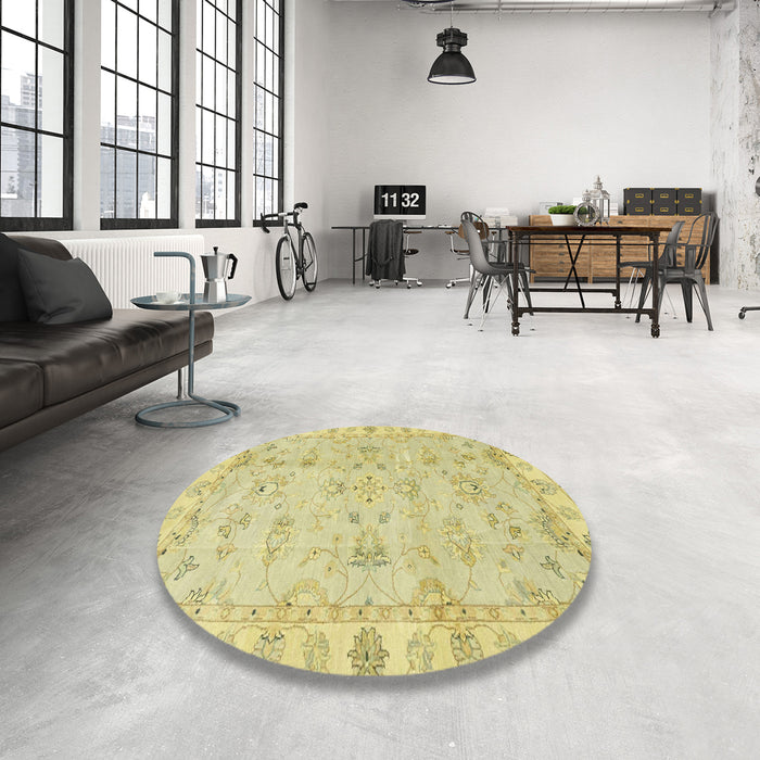 Round Abstract Mustard Yellow Oriental Rug in a Office, abs4018
