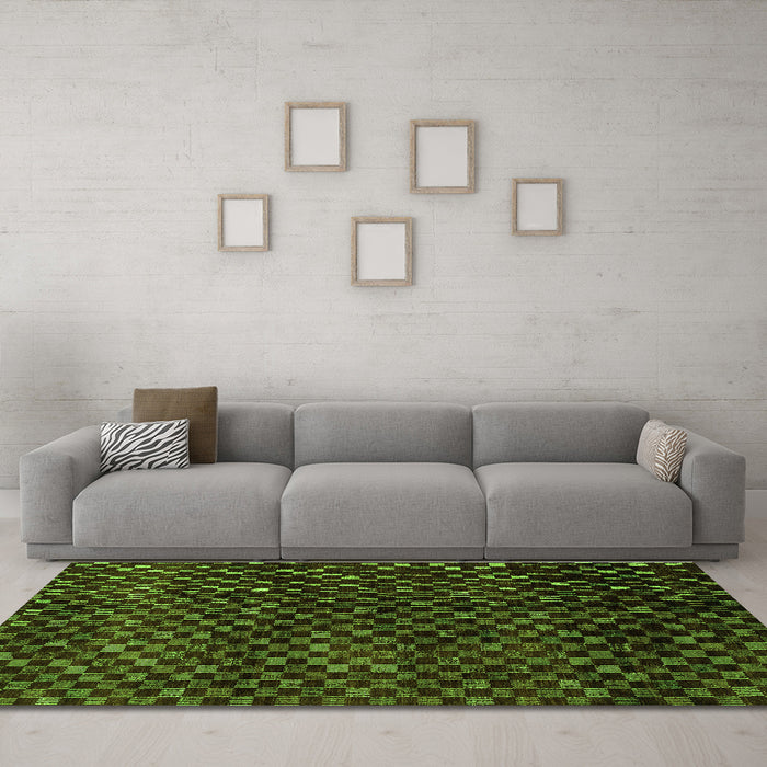 Machine Washable Abstract Green Modern Area Rugs in a Living Room,, wshabs4024grn