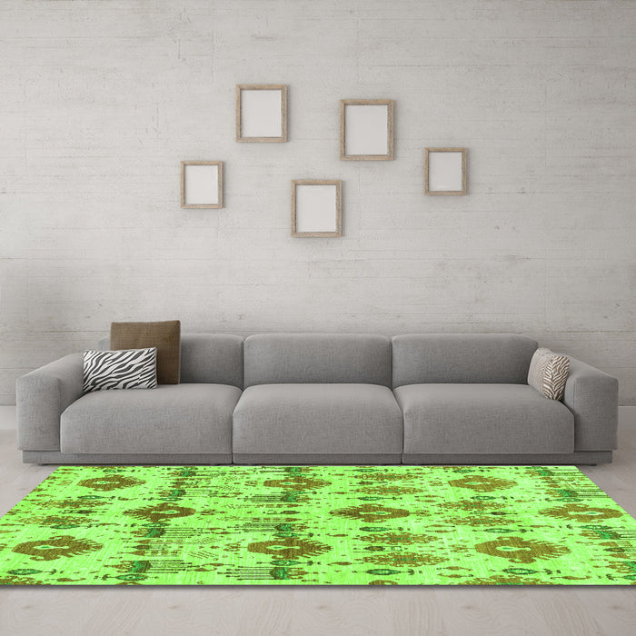 Machine Washable Abstract Green Modern Area Rugs in a Living Room,, wshabs4027grn