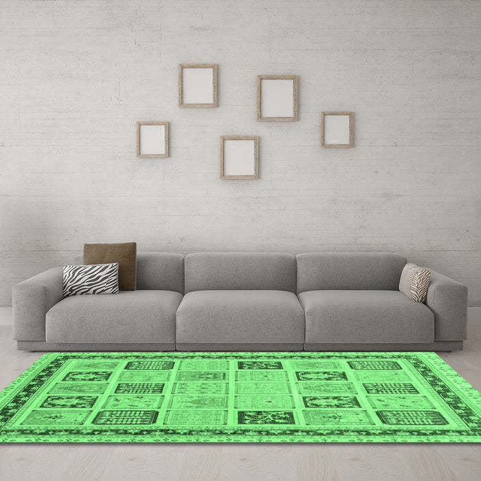 Machine Washable Oriental Emerald Green Modern Area Rugs in a Living Room,, wshabs4038emgrn