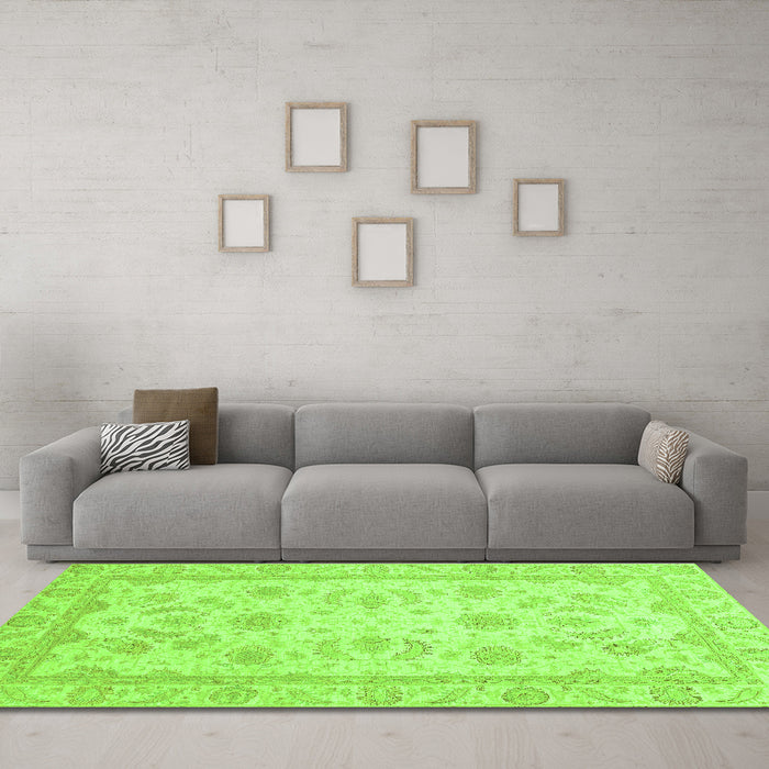 Machine Washable Oriental Green Modern Area Rugs in a Living Room,, wshabs4046grn