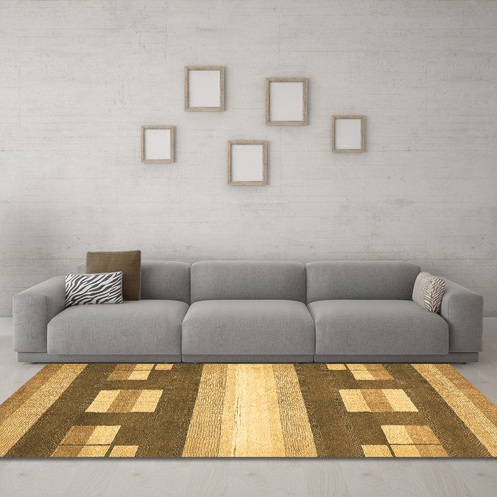 Machine Washable Abstract Brown Modern Rug in a Living Room,, wshabs404brn