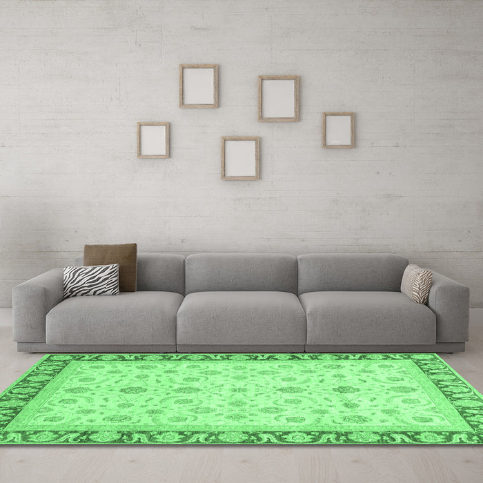 Machine Washable Oriental Emerald Green Modern Area Rugs in a Living Room,, wshabs4051emgrn
