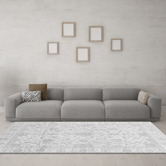 Machine Washable Oriental Gray Traditional Rug in a Living Room,, wshabs4055gry