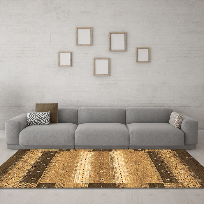 Machine Washable Abstract Brown Modern Rug in a Living Room,, wshabs406brn