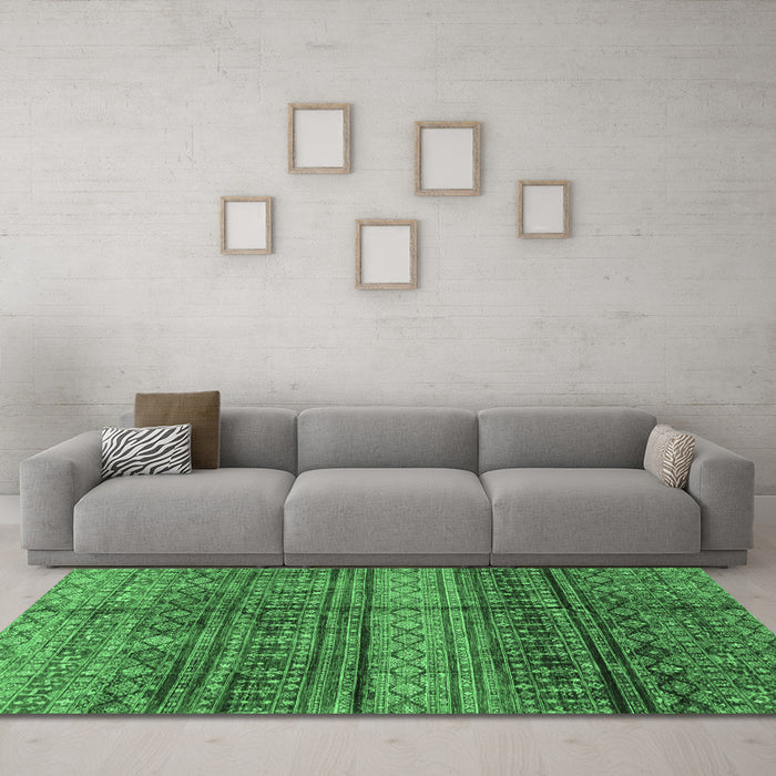 Machine Washable Abstract Emerald Green Modern Area Rugs in a Living Room,, wshabs4089emgrn