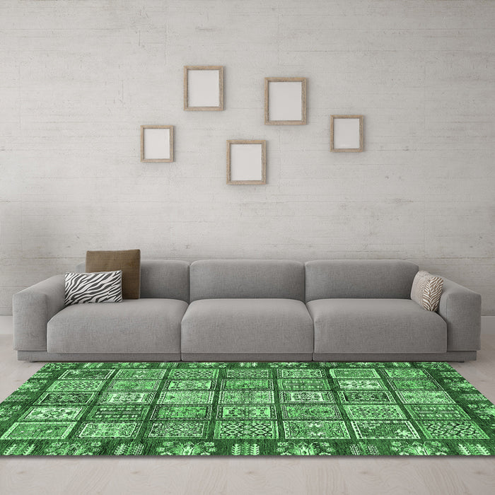 Machine Washable Abstract Emerald Green Modern Area Rugs in a Living Room,, wshabs408emgrn