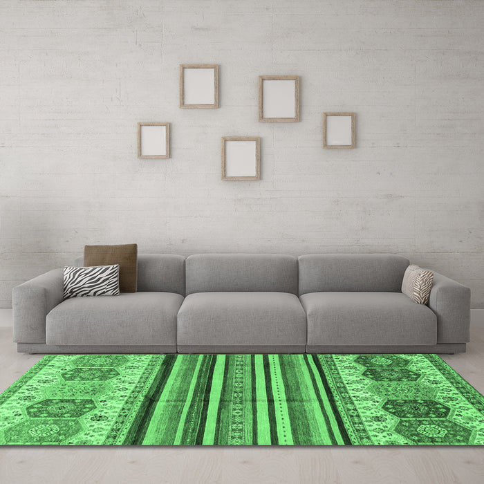 Machine Washable Abstract Emerald Green Modern Area Rugs in a Living Room,, wshabs4090emgrn