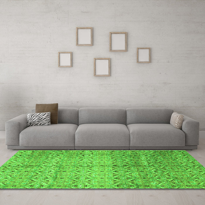 Machine Washable Abstract Green Modern Area Rugs in a Living Room,, wshabs4092grn