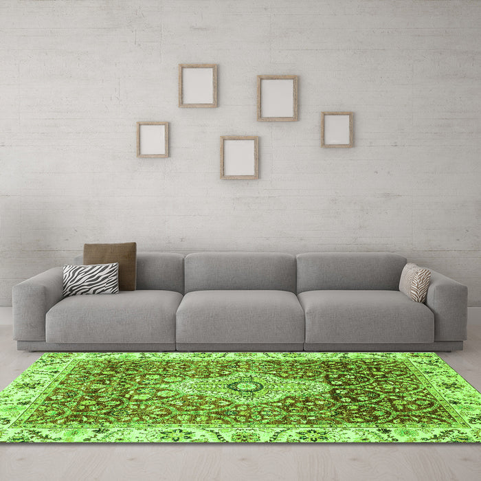Machine Washable Abstract Green Modern Area Rugs in a Living Room,, wshabs4094grn