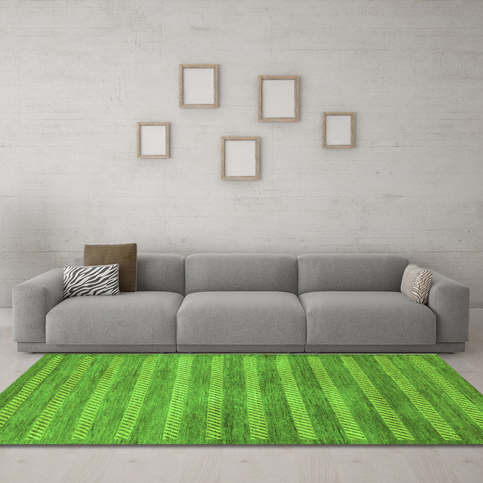 Machine Washable Abstract Green Modern Area Rugs in a Living Room,, wshabs40grn