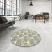 Round Machine Washable Abstract Gunmetal Gray Rug in a Office, wshabs4104