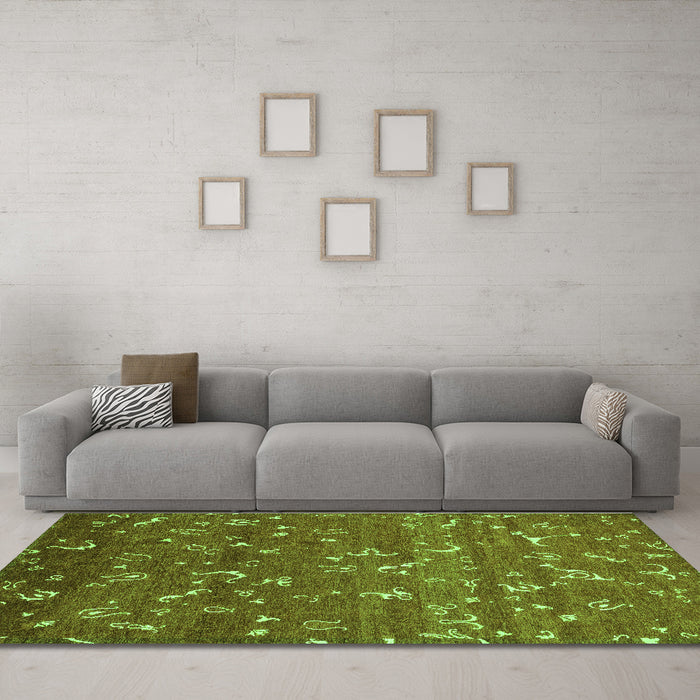Machine Washable Abstract Green Modern Area Rugs in a Living Room,, wshabs4109grn