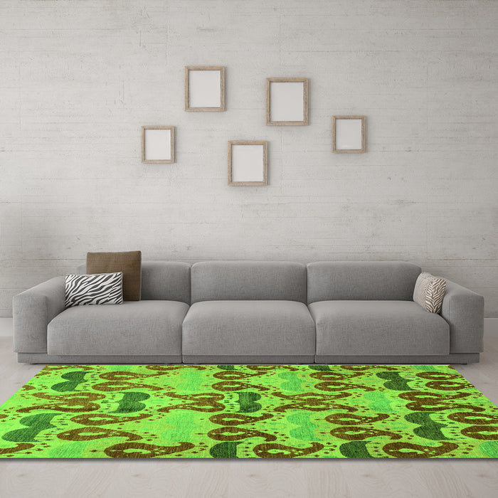 Machine Washable Abstract Green Modern Area Rugs in a Living Room,, wshabs4110grn
