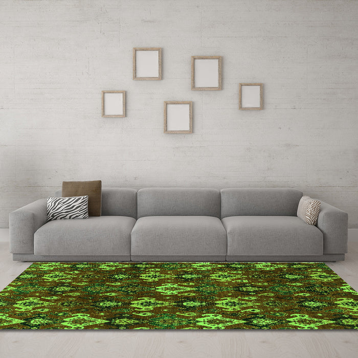 Machine Washable Abstract Green Modern Area Rugs in a Living Room,, wshabs4112grn