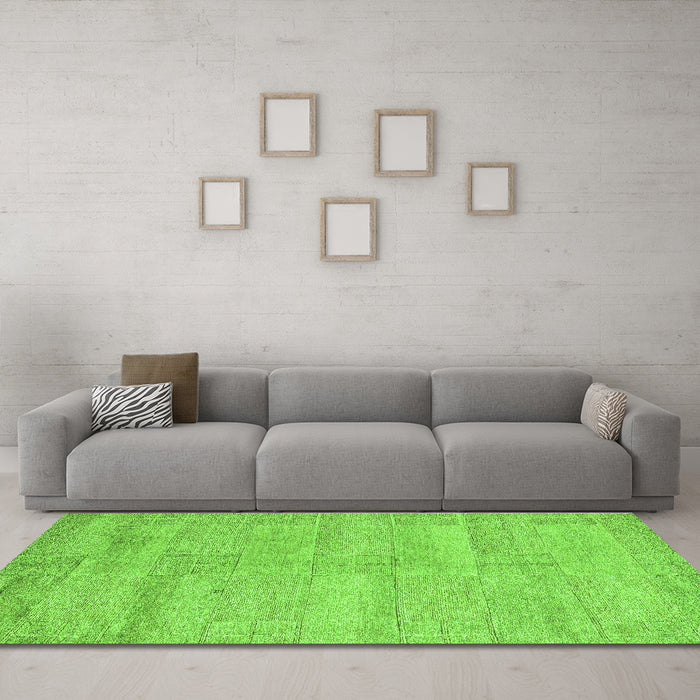Machine Washable Solid Green Modern Area Rugs in a Living Room,, wshabs4122grn
