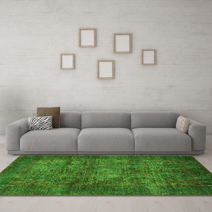 Machine Washable Abstract Green Modern Area Rugs in a Living Room,, wshabs4132grn