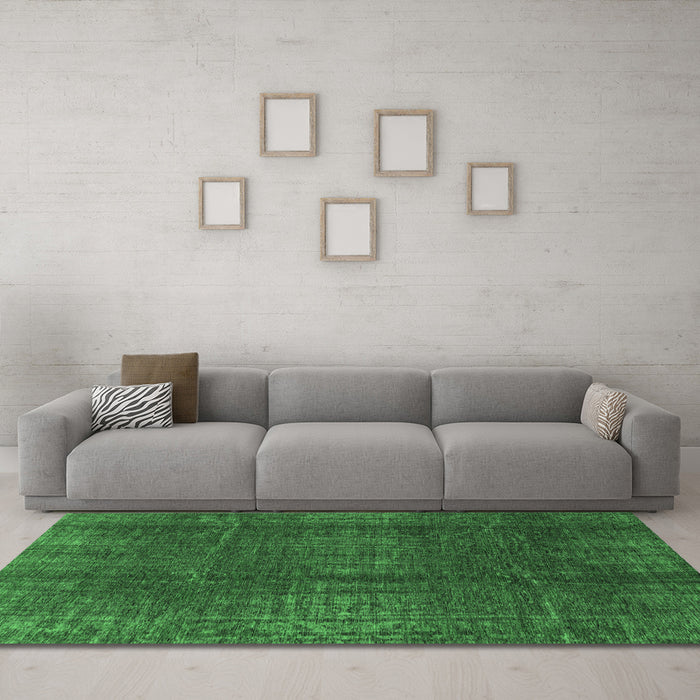 Machine Washable Oriental Emerald Green Modern Area Rugs in a Living Room,, wshabs4134emgrn
