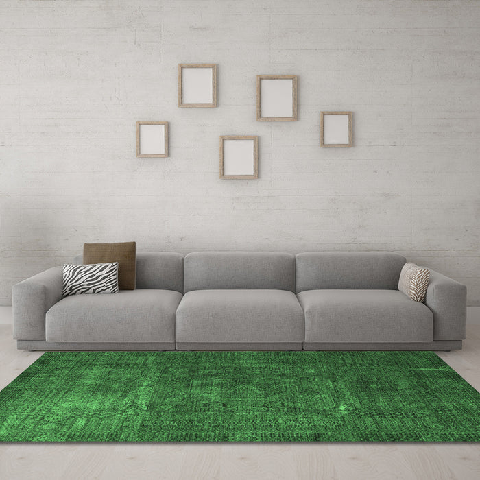 Machine Washable Oriental Emerald Green Modern Area Rugs in a Living Room,, wshabs4136emgrn