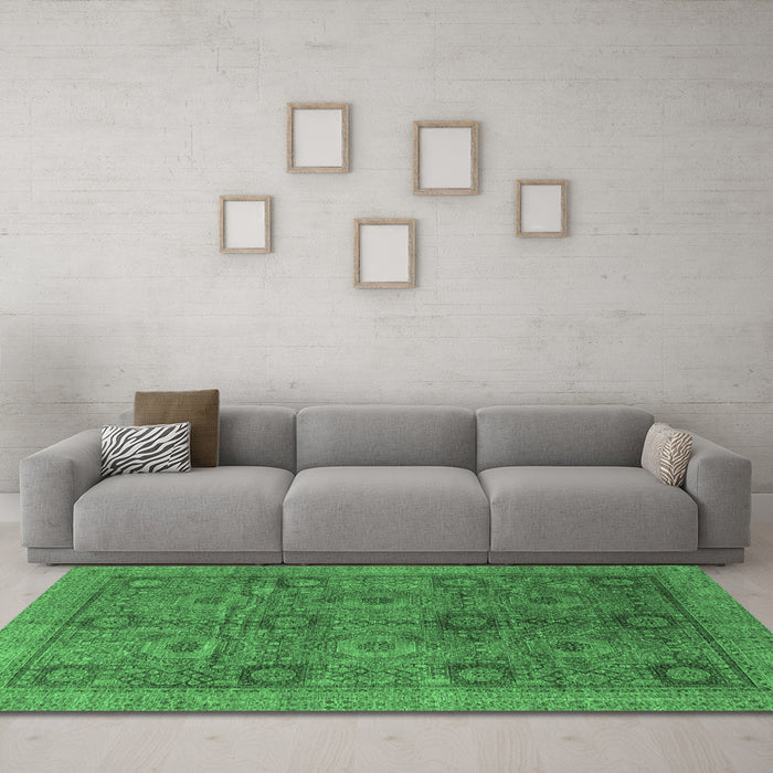 Machine Washable Oriental Emerald Green Modern Area Rugs in a Living Room,, wshabs4139emgrn