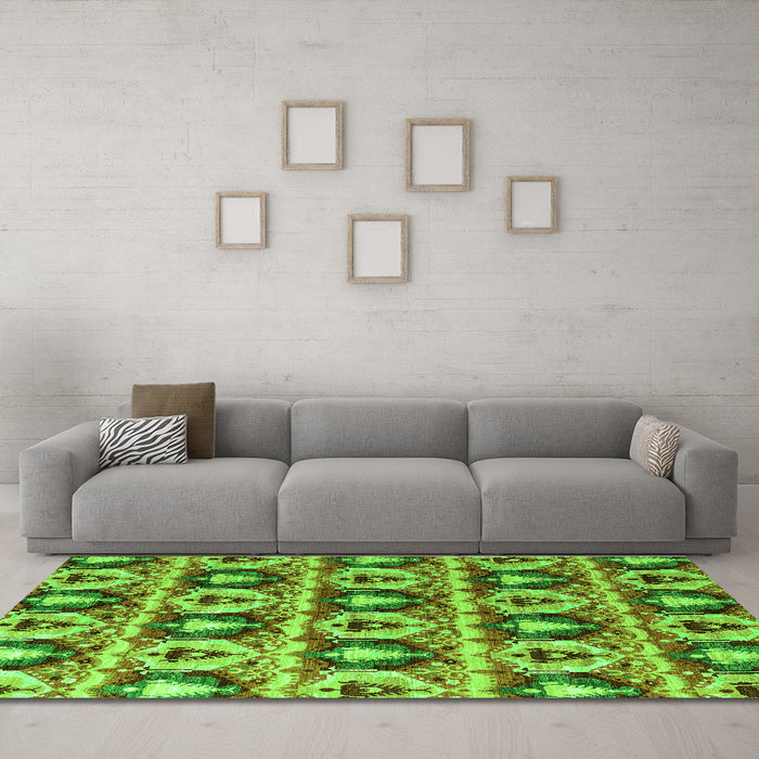 Machine Washable Oriental Green Modern Area Rugs in a Living Room,, wshabs4144grn
