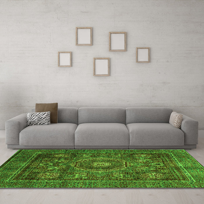 Machine Washable Oriental Green Modern Area Rugs in a Living Room,, wshabs4145grn