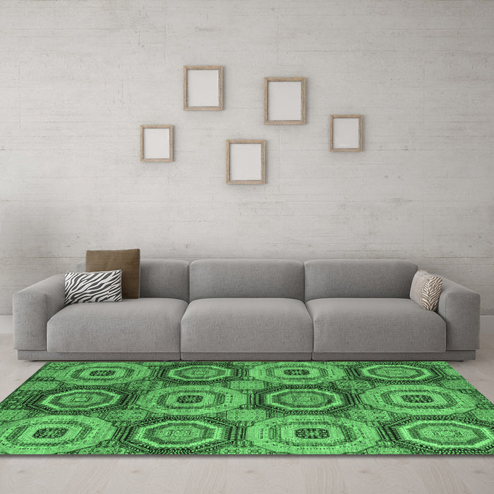 Machine Washable Oriental Emerald Green Modern Area Rugs in a Living Room,, wshabs4146emgrn