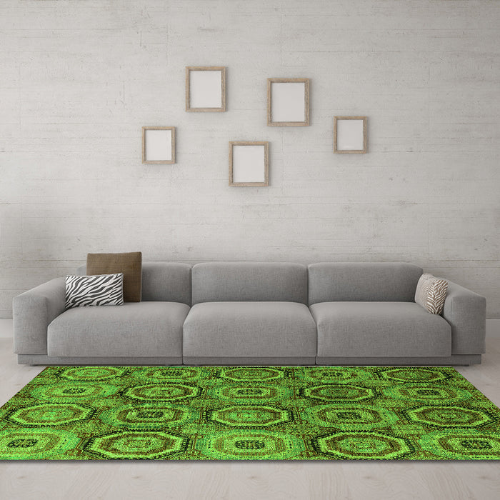 Machine Washable Abstract Green Modern Area Rugs in a Living Room,, wshabs4147grn