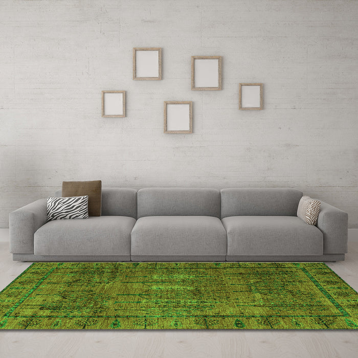 Machine Washable Abstract Green Modern Area Rugs in a Living Room,, wshabs4152grn