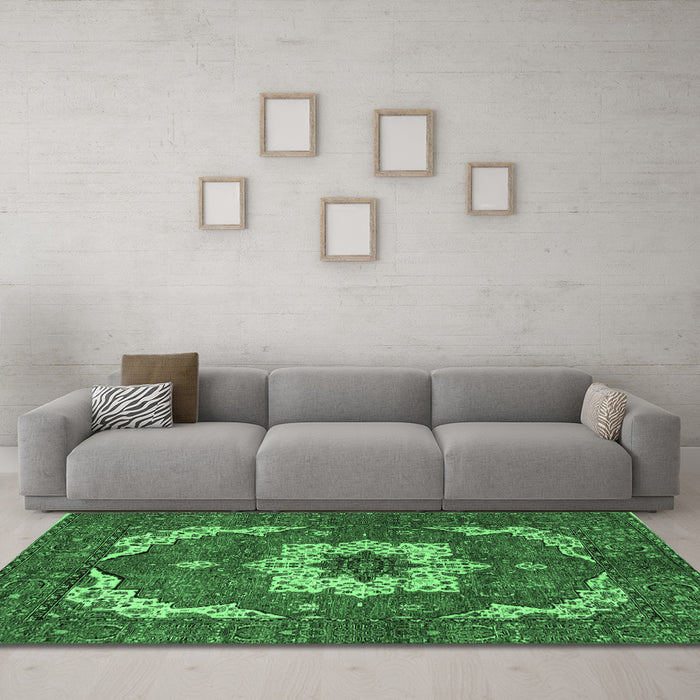 Machine Washable Persian Emerald Green Traditional Area Rugs in a Living Room,, wshabs4159emgrn
