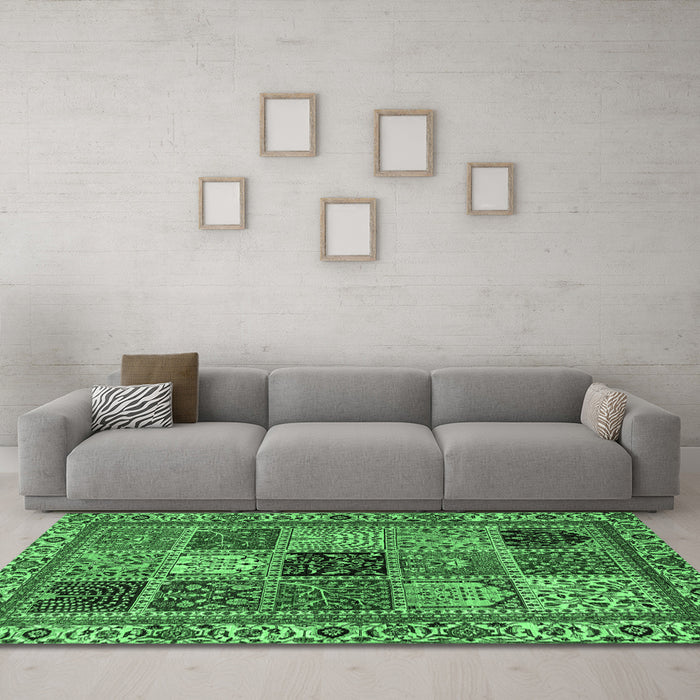 Machine Washable Abstract Emerald Green Modern Area Rugs in a Living Room,, wshabs4162emgrn