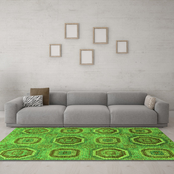 Machine Washable Abstract Green Modern Area Rugs in a Living Room,, wshabs4167grn