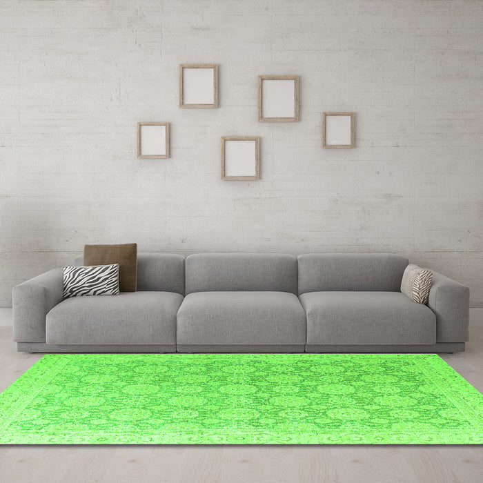 Machine Washable Abstract Green Modern Area Rugs in a Living Room,, wshabs4174grn