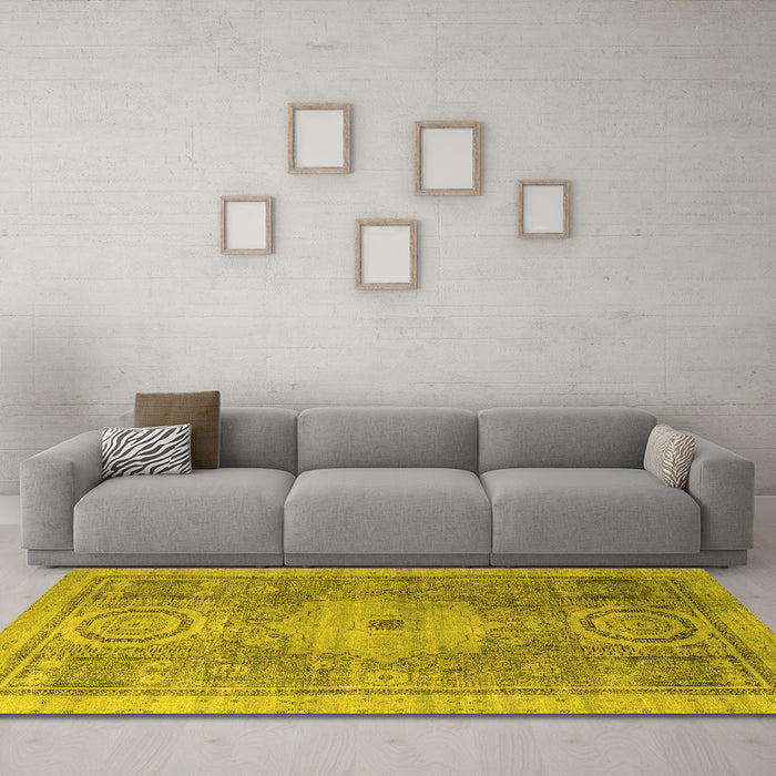 Machine Washable Abstract Yellow Modern Rug in a Living Room, wshabs4175yw