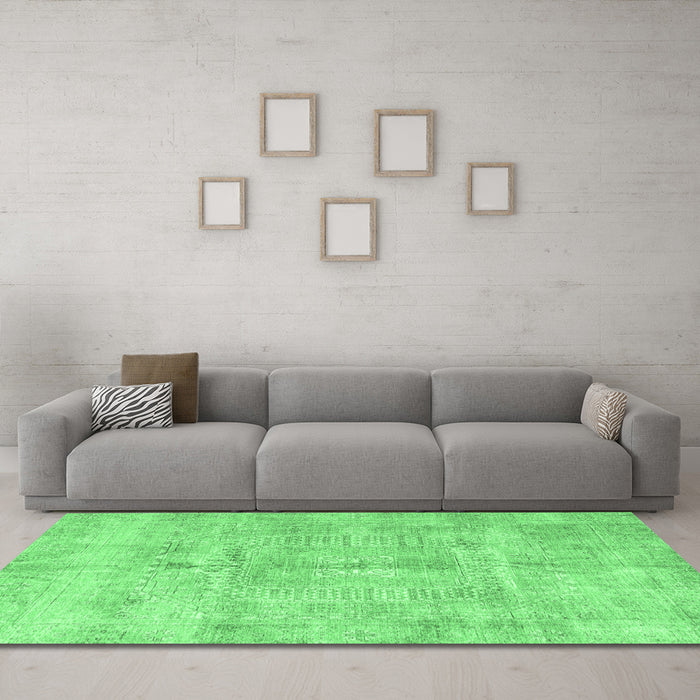 Machine Washable Abstract Emerald Green Modern Area Rugs in a Living Room,, wshabs4187emgrn