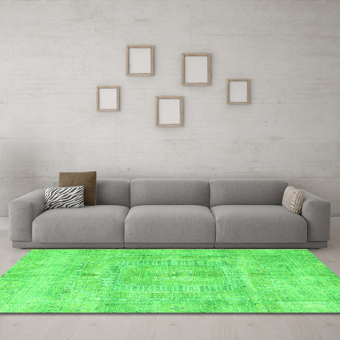 Machine Washable Abstract Green Modern Area Rugs in a Living Room,, wshabs4187grn