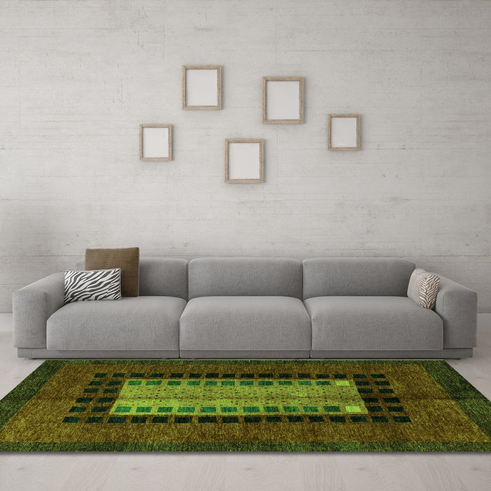 Machine Washable Oriental Green Modern Area Rugs in a Living Room,, wshabs4188grn