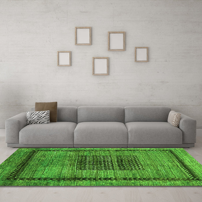 Machine Washable Abstract Green Modern Area Rugs in a Living Room,, wshabs418grn